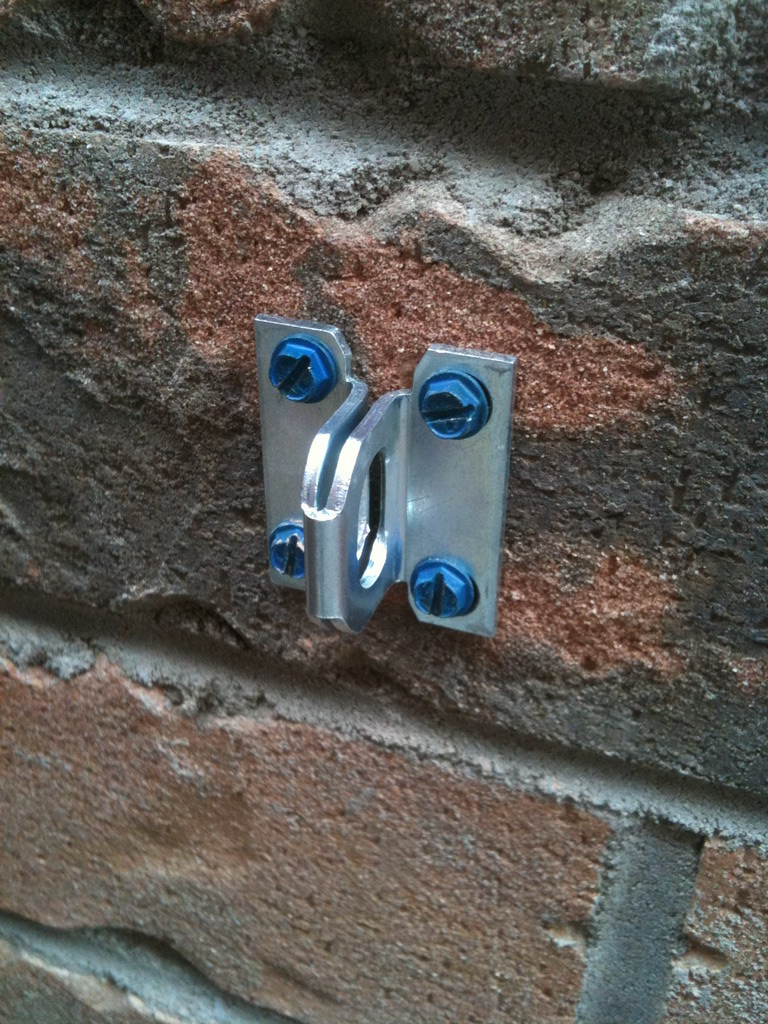 DIY Mod on Fiskars Salsa Rain Barrel Extend the connector hose + Anti