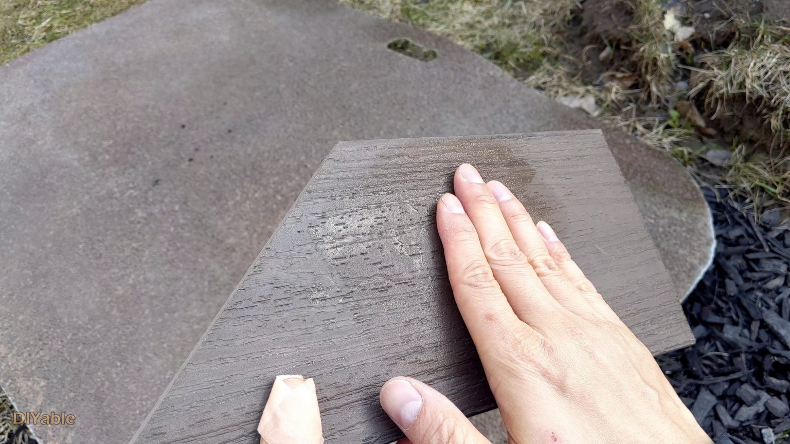 DIY Deck (Part 19) Can BBQ Grill Mat protect your Azek/Trex decking