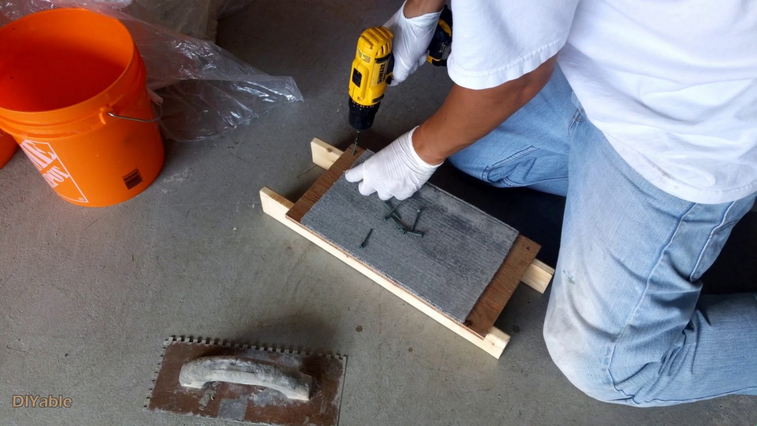 DIY Deck (Part 19) Can BBQ Grill Mat protect your Azek/Trex decking