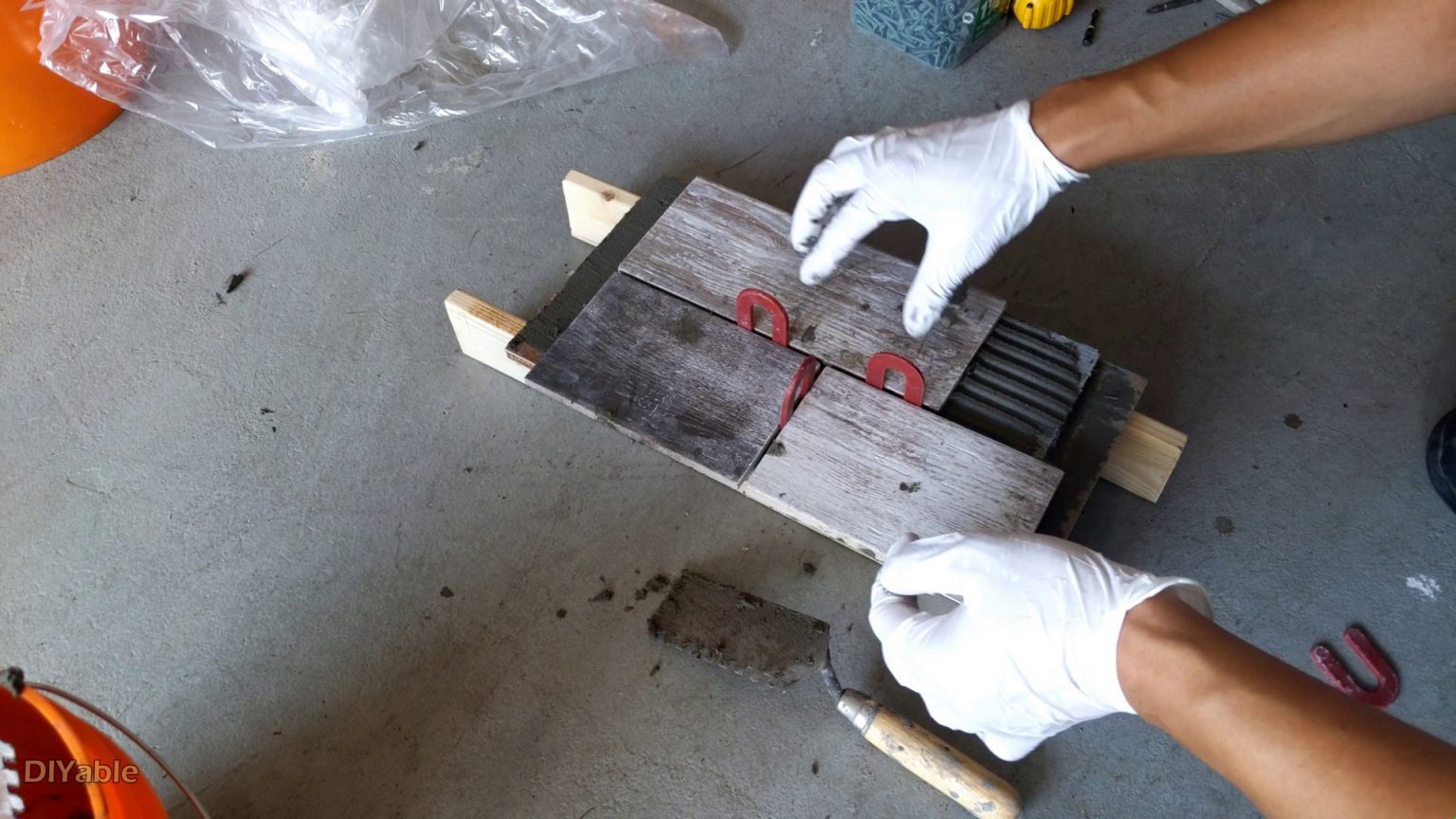 DIY Deck (Part 19) Can BBQ Grill Mat protect your Azek/Trex decking