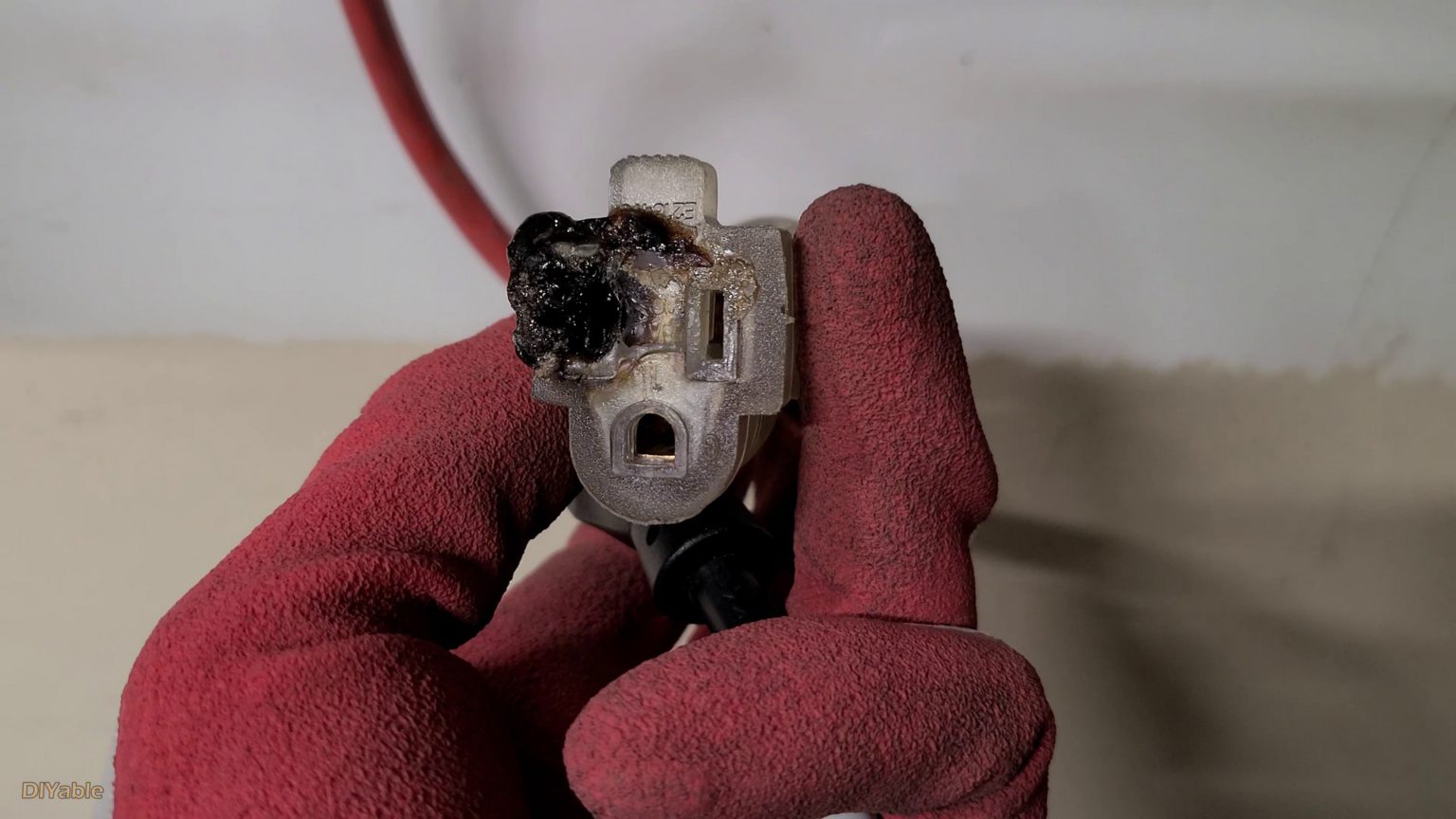 How to repair damaged extension cords like a Pro?